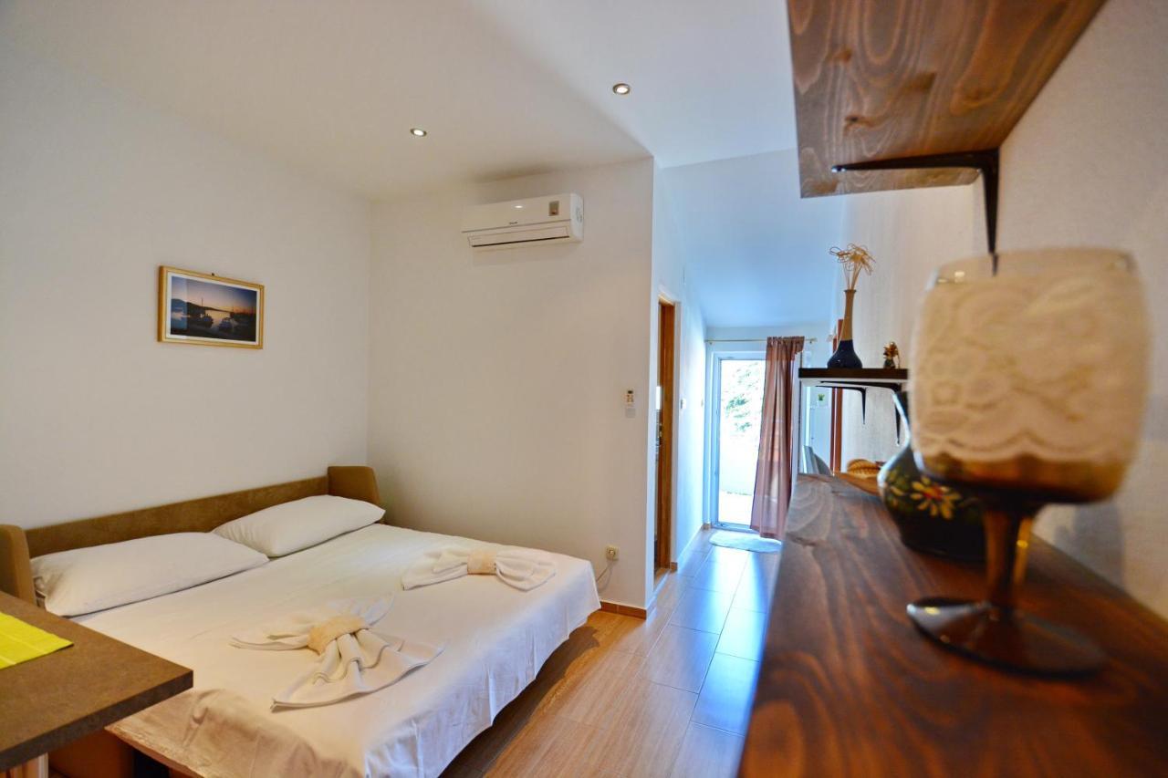 Studio Apartment Martin Zadar Exterior foto